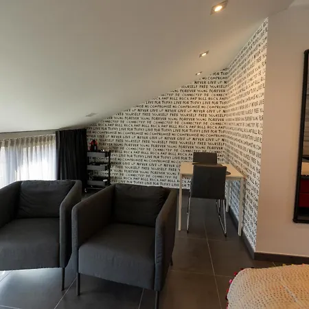 De Vlierbeek Bed & Breakfast Sint-Niklaas