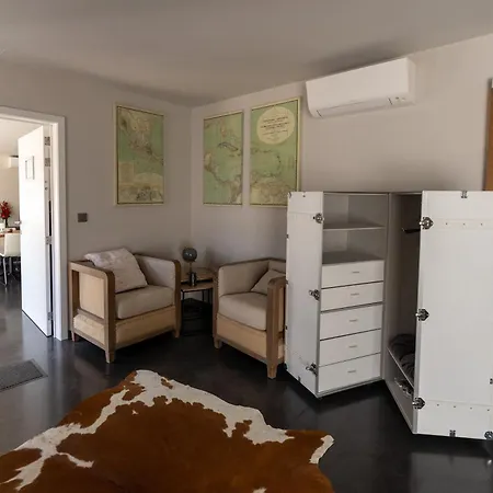 De Vlierbeek Bed & Breakfast Sint-Niklaas
